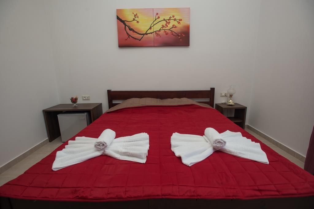 Elpidis Villa Kokkinos Pirgos Quarto foto