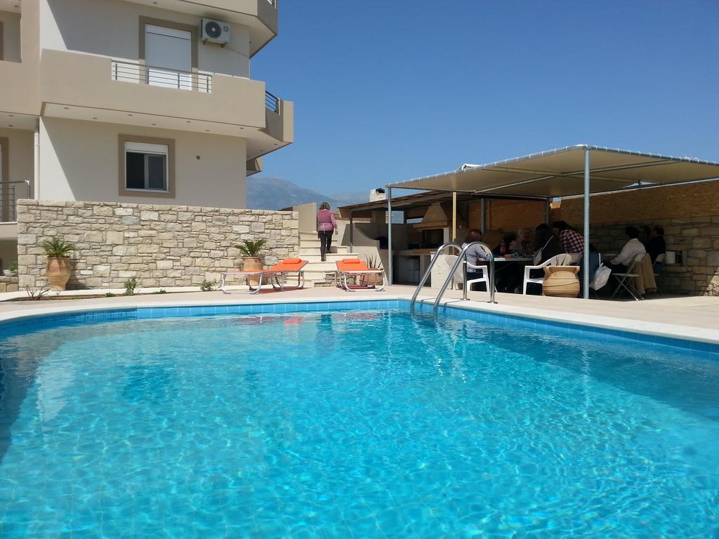 Elpidis Villa Kokkinos Pirgos Exterior foto