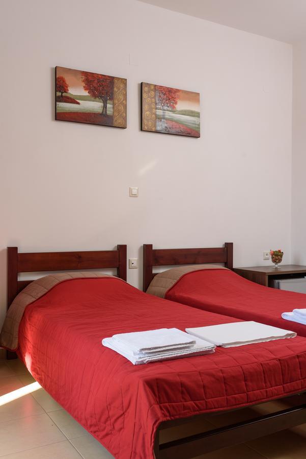 Elpidis Villa Kokkinos Pirgos Exterior foto